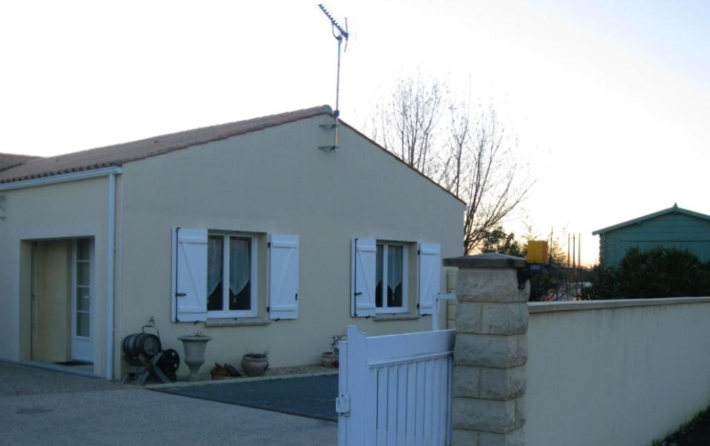 Tonnay-Charente Apartment | Studio avec jardin clos et wifi a Tonnay Charente