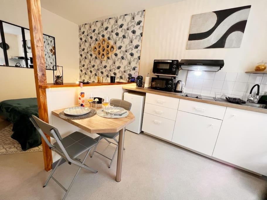 Cognac Apartment | Studio Charmant hyper centre Cognac