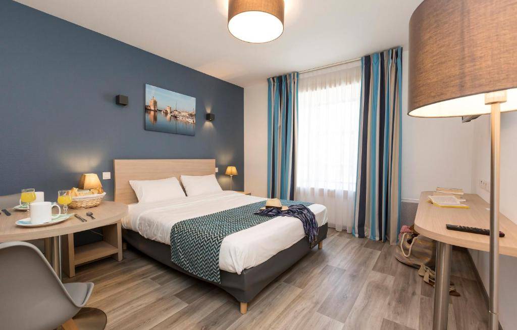 La Rochelle Apartment | Studio flat ∙ 1 bedroom ∙ 2 guests