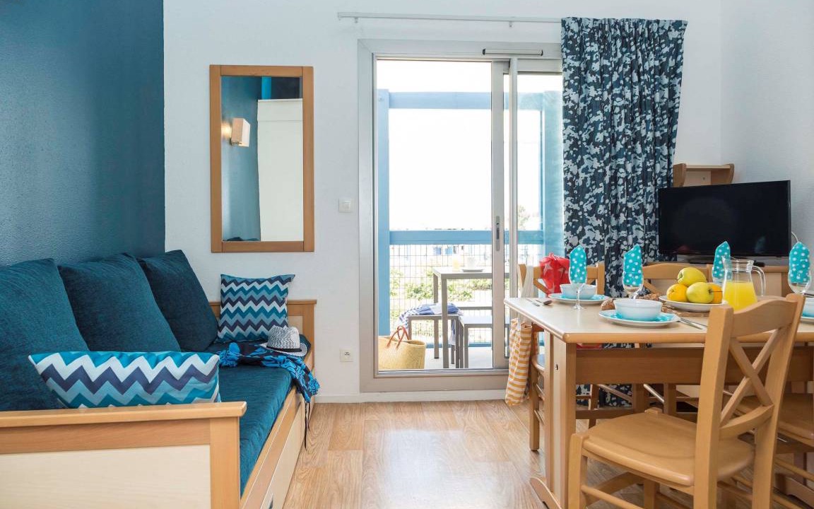 Hourtin Port Apartment | Studio flat ∙ 1 bedroom ∙ 2 guests