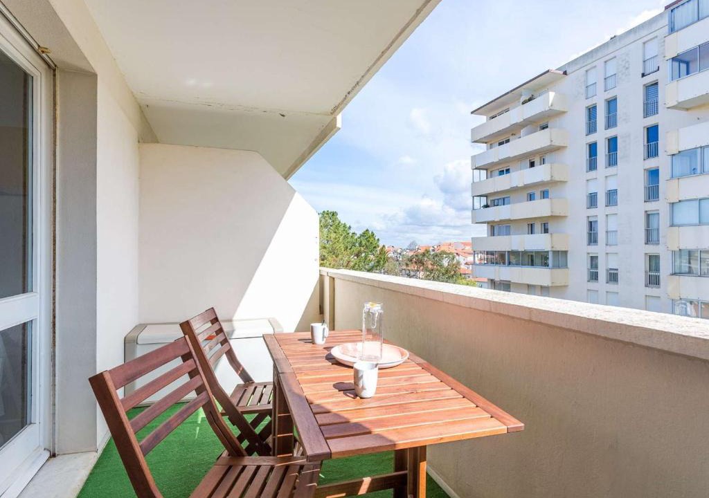 Biarritz Apartment | Studio moderne 2* avec balcon, parking, Wi-Fi - Quartier Larochefoucauld à Biarritz - FR-1-3-487