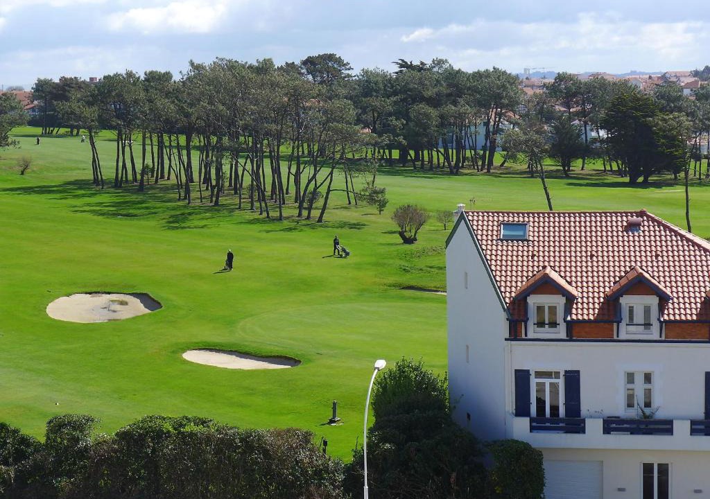 Regina | Biarritz