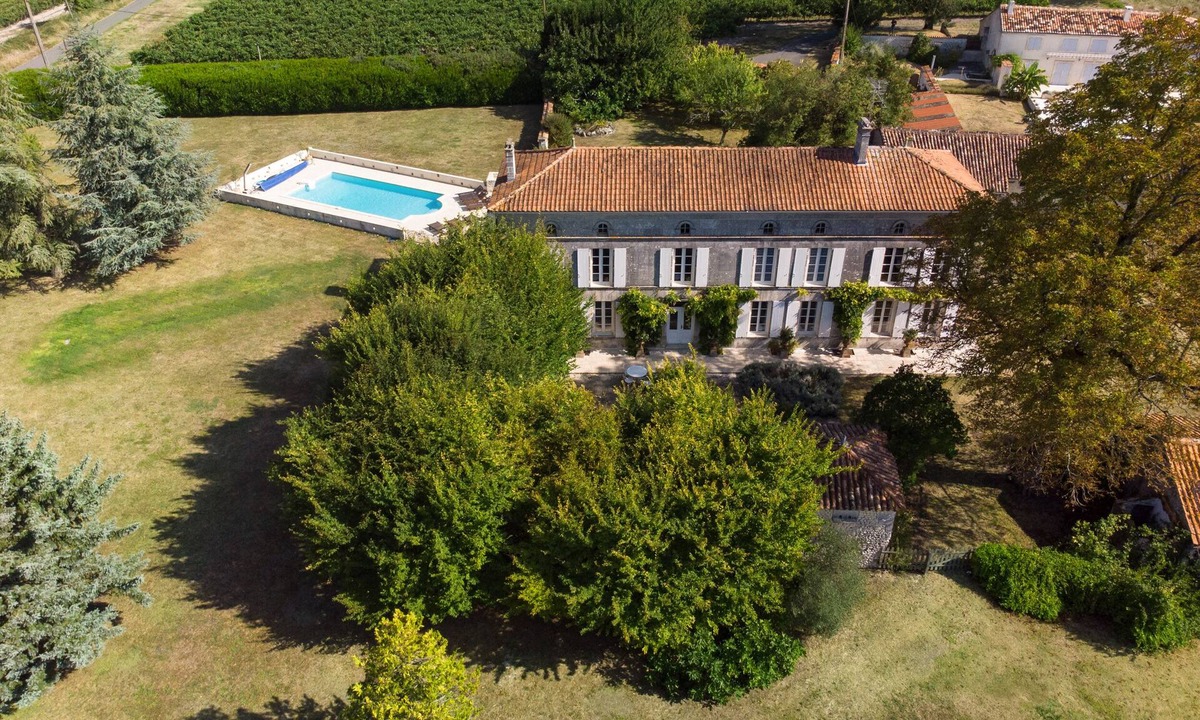 Angeac-Champagne House | Stunning 18th Century Charentais Logis with Swimming Pool near Cognac