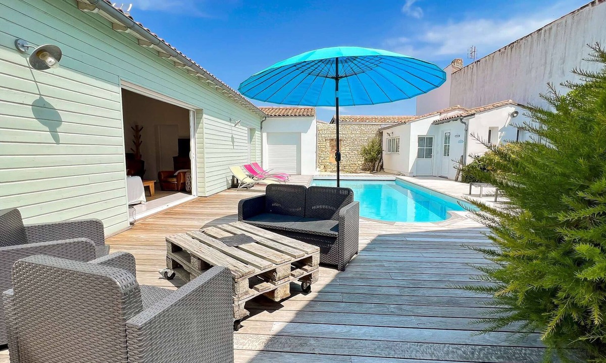 Sainte-Marie-de-Re House | Superb single storey villa with swimming pool