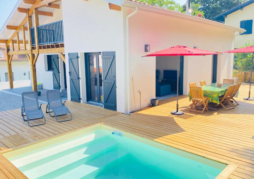 Boucau Villa | Superbe maison avec piscine à 5 min de la plage.