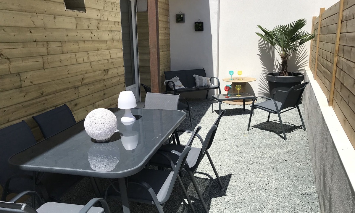 Angoulins Apartment | T4 with courtyard and SPA 400m from the beach