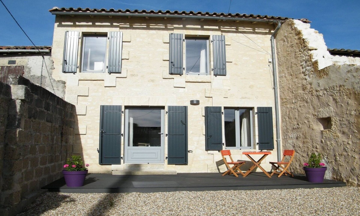 Puisseguin Cottage | The Cottage 4 Star Vineyard Gite