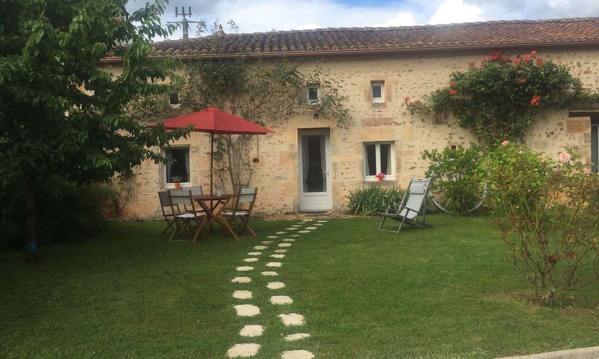Marillac-le-Franc Cottage | The little chabrou cottage for 5 people
