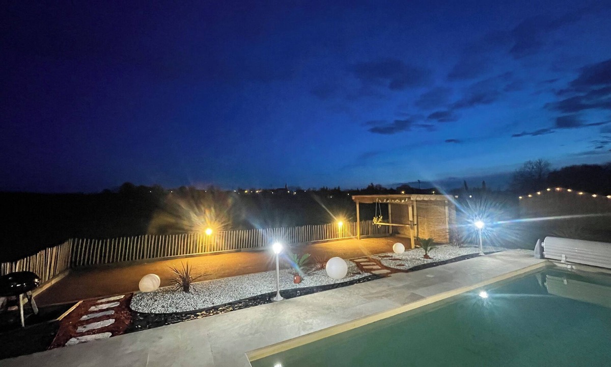 Creysse Villa | The LOPIC hedgehog