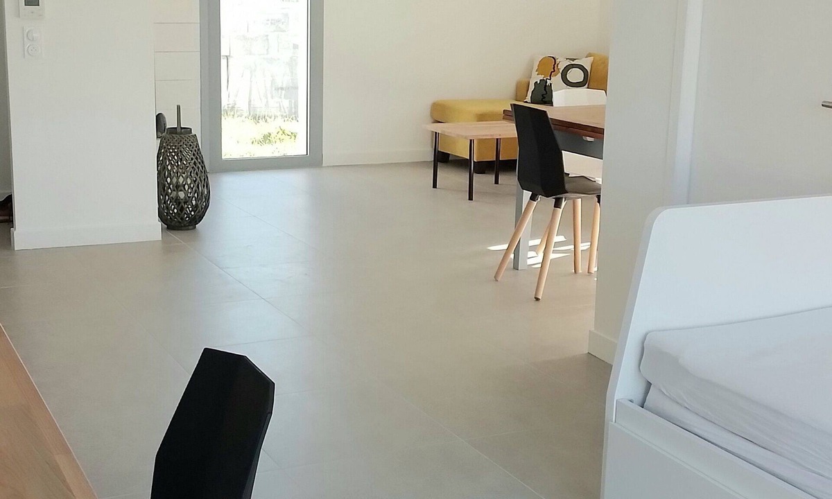 Saint Froult House | Titre Provisoire