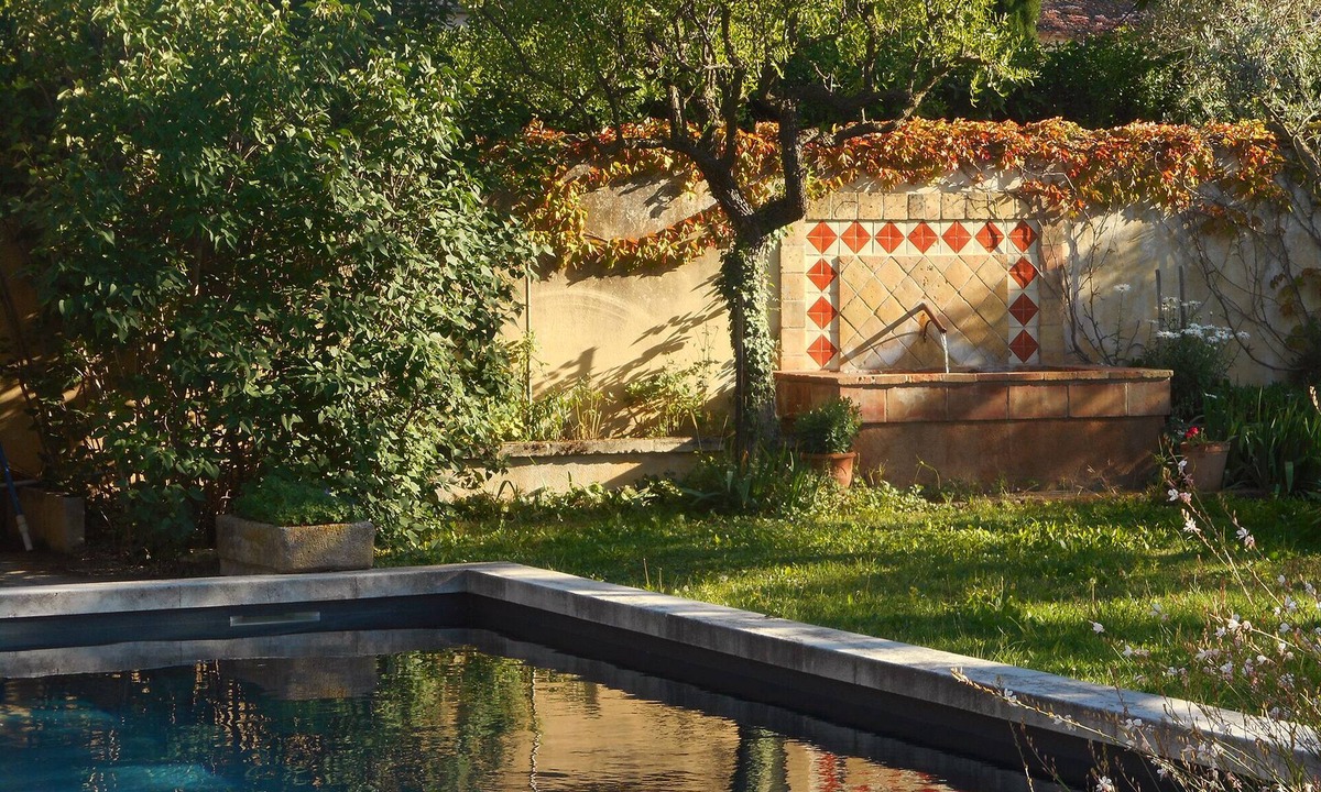St.-Remy-de-Provence House | Two minutes from the center, house with swimming pool and enclosed garden in a quiet location