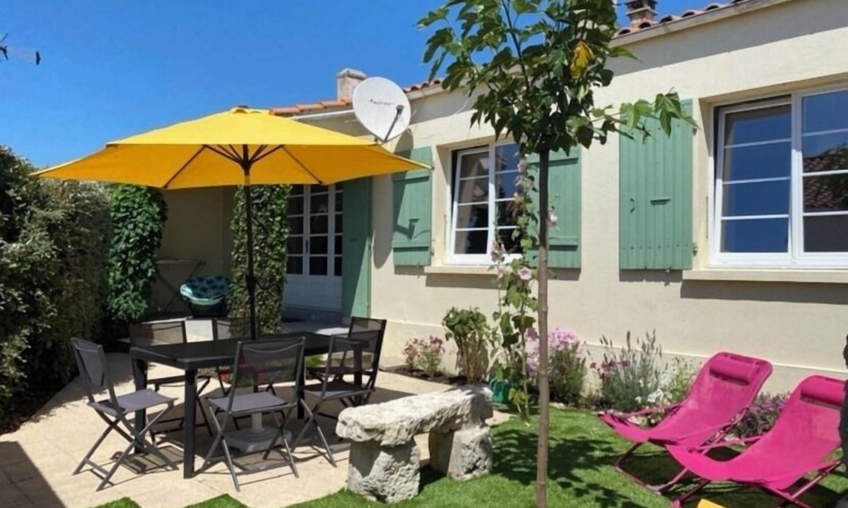 Saint-Georges-d'Oleron House | Typical WIFI house completely renovated in the heart of Vieux Chaucre
