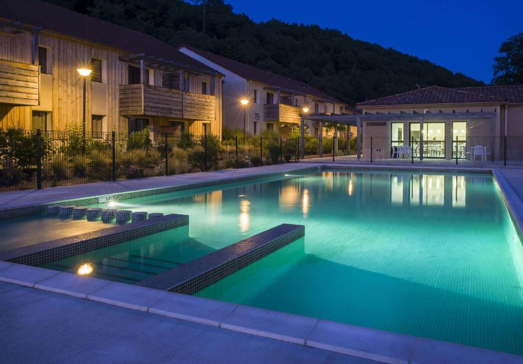 Les Eyzies Apartment | Vacancéole - Résidence Le Clos du Rocher