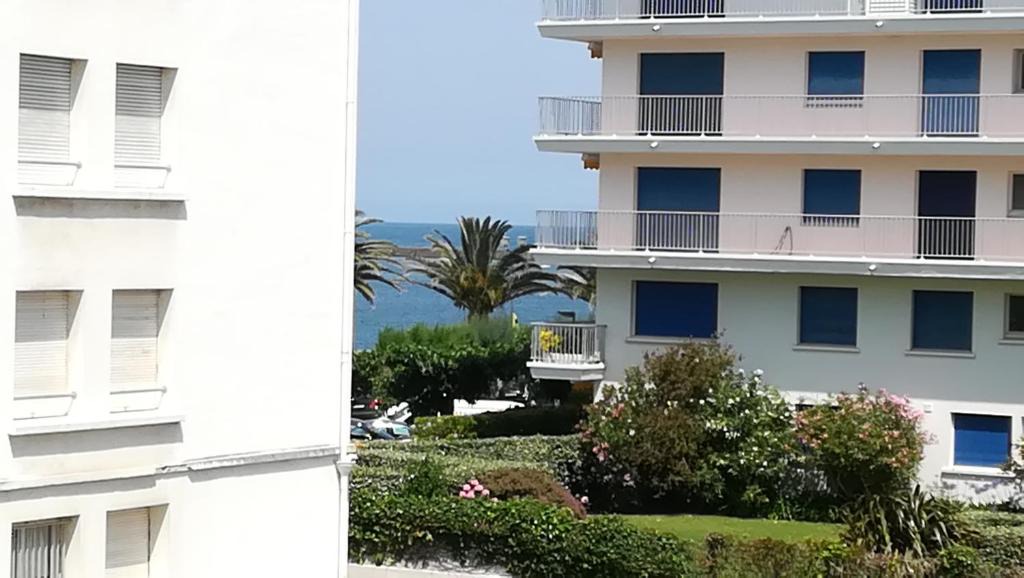 Saint-Jean-de-Luz City Center Apartment | Vauban B