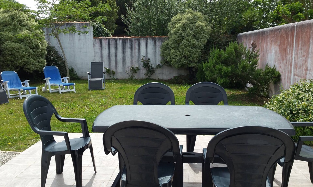 Le Bois-Plage-en-Re Villa | VILLA - 2 BEDROOMS GARDEN - TERRACE - BEAUTIFUL BEACHES - LE BOIS PLAGE - ILE DE RÉ