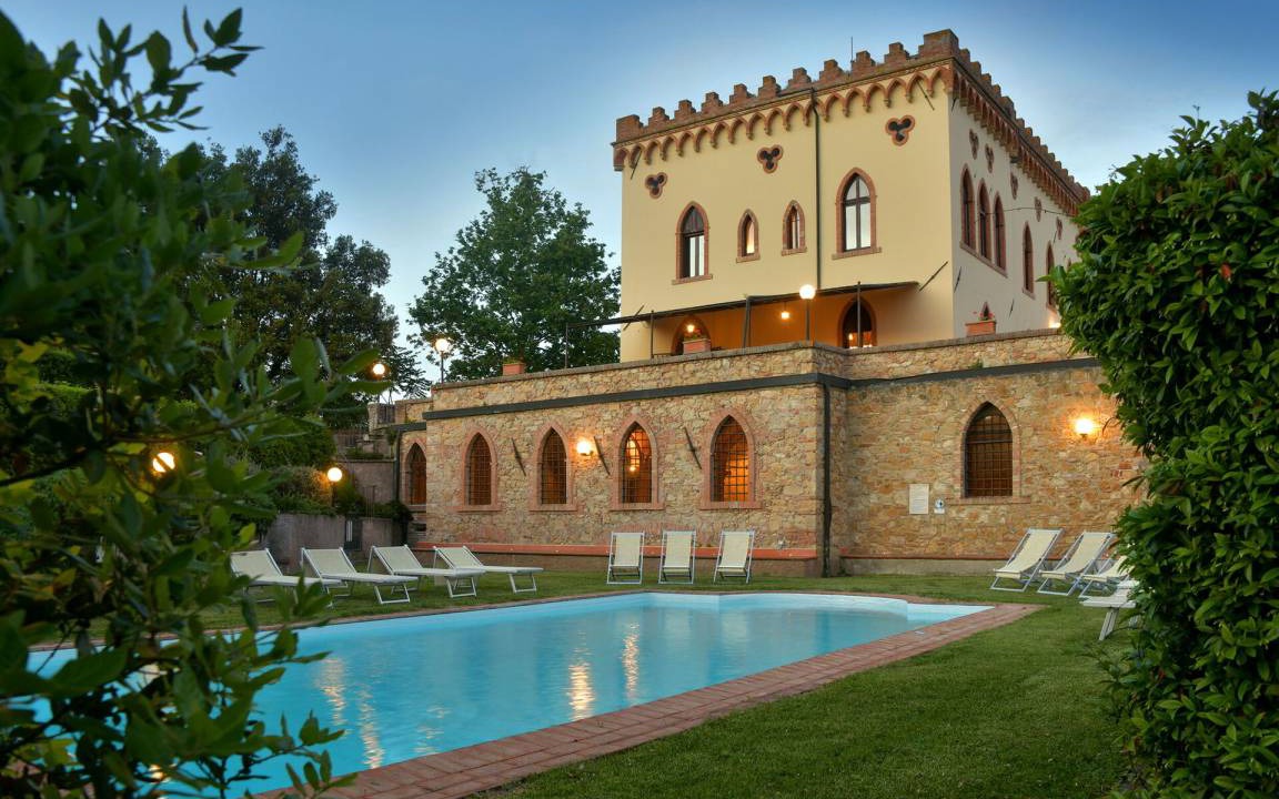Bibbona Villa | Villa ∙ 9 bedrooms ∙ 18 guests