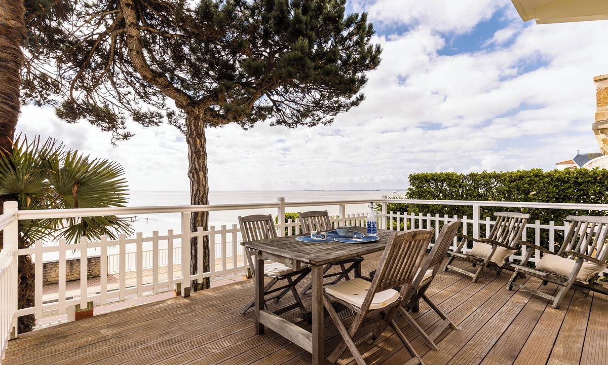Pontaillac Villa | Villa Etoile