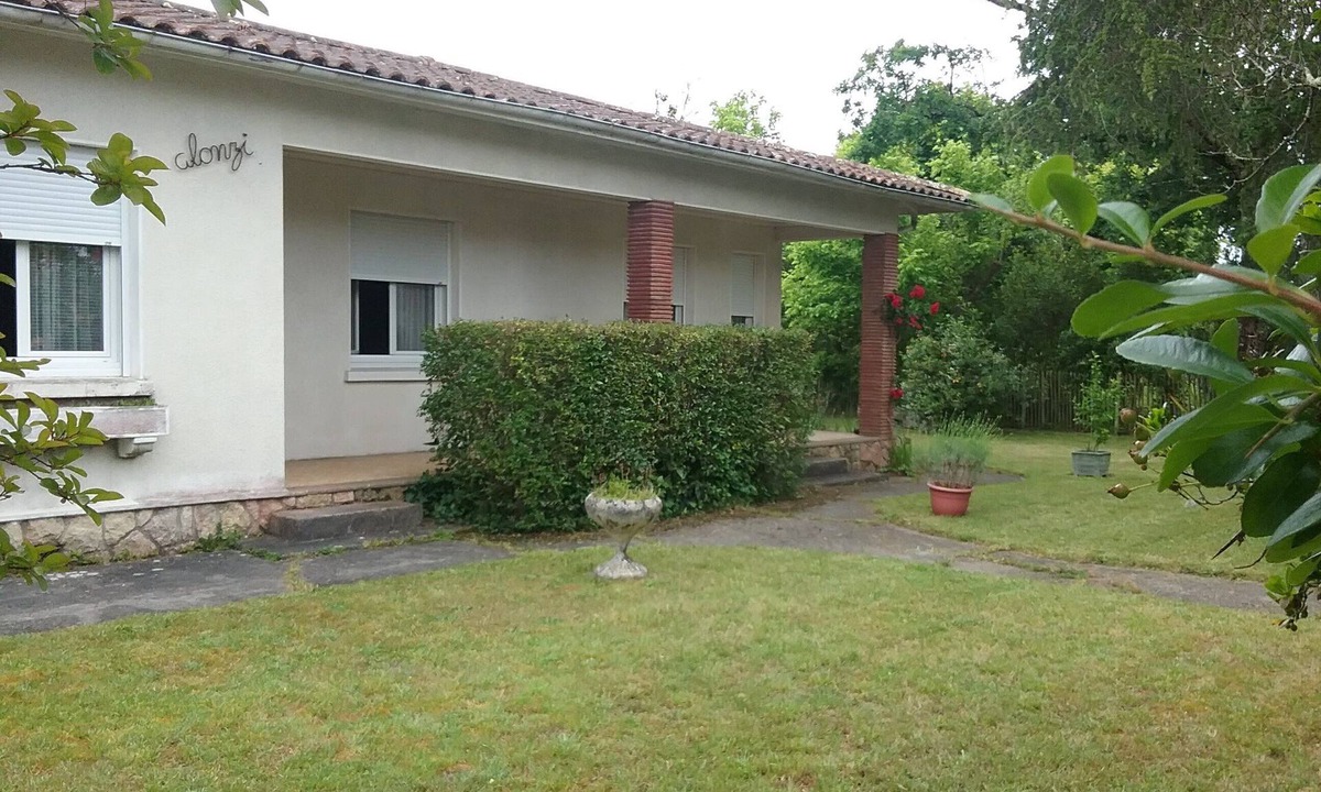 Ares Villa | Villa in Ares, 100 m from the Bassin, quiet area, sleeps 8