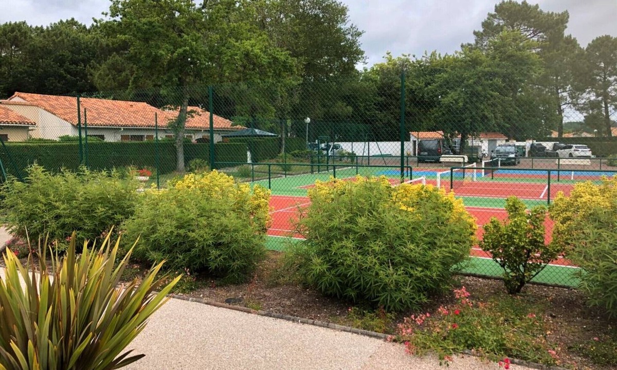 Les Mathes Condo | Villa in residence les villas de la Palmyre swimming pool tennis 3 km beach
