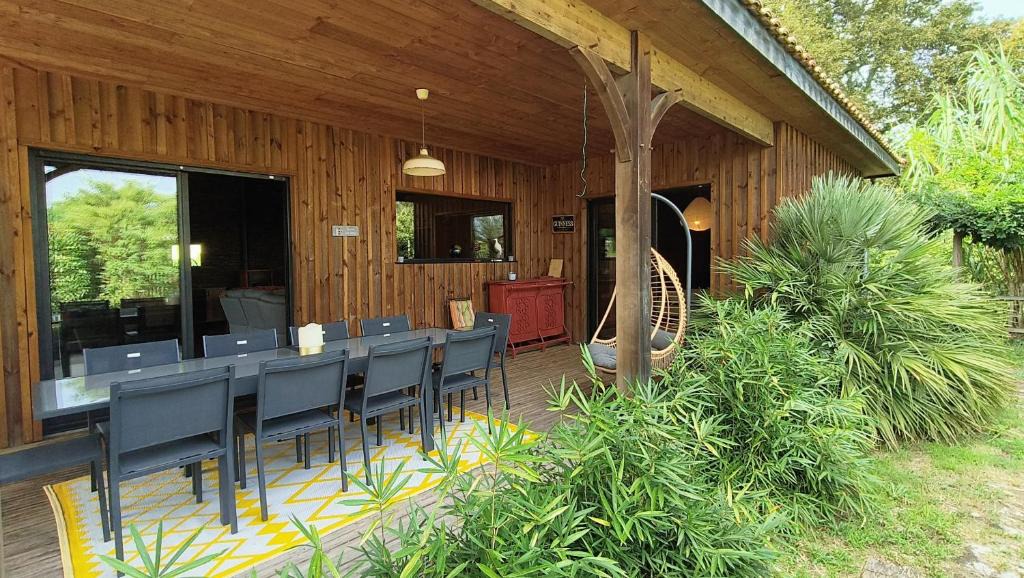 Le Porge Villa | Villa l'Océane dans un écrin de verdure avec piscine 9 à 11 pers