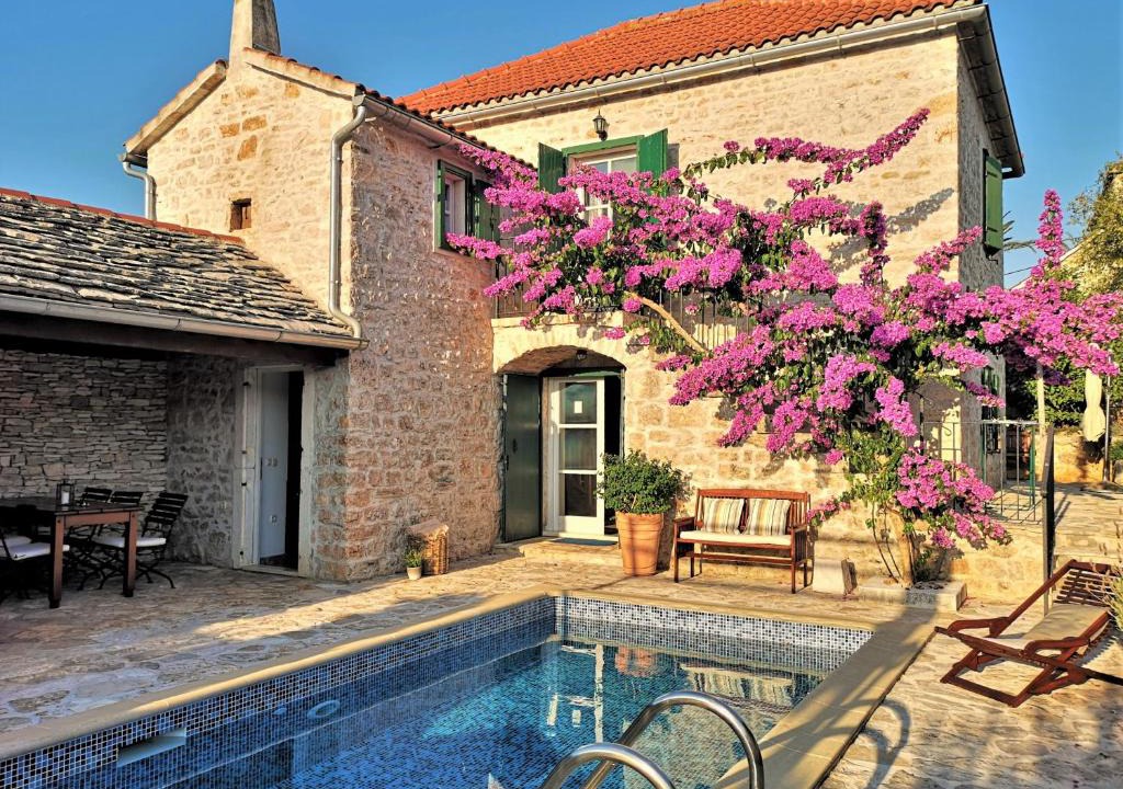 Mirce Villa | Villa Maruka