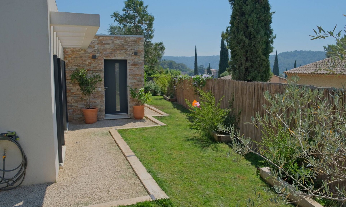 Est House | Villa Neuve Avec Piscine Près du Centre Ville D'aix en Provence au Calme