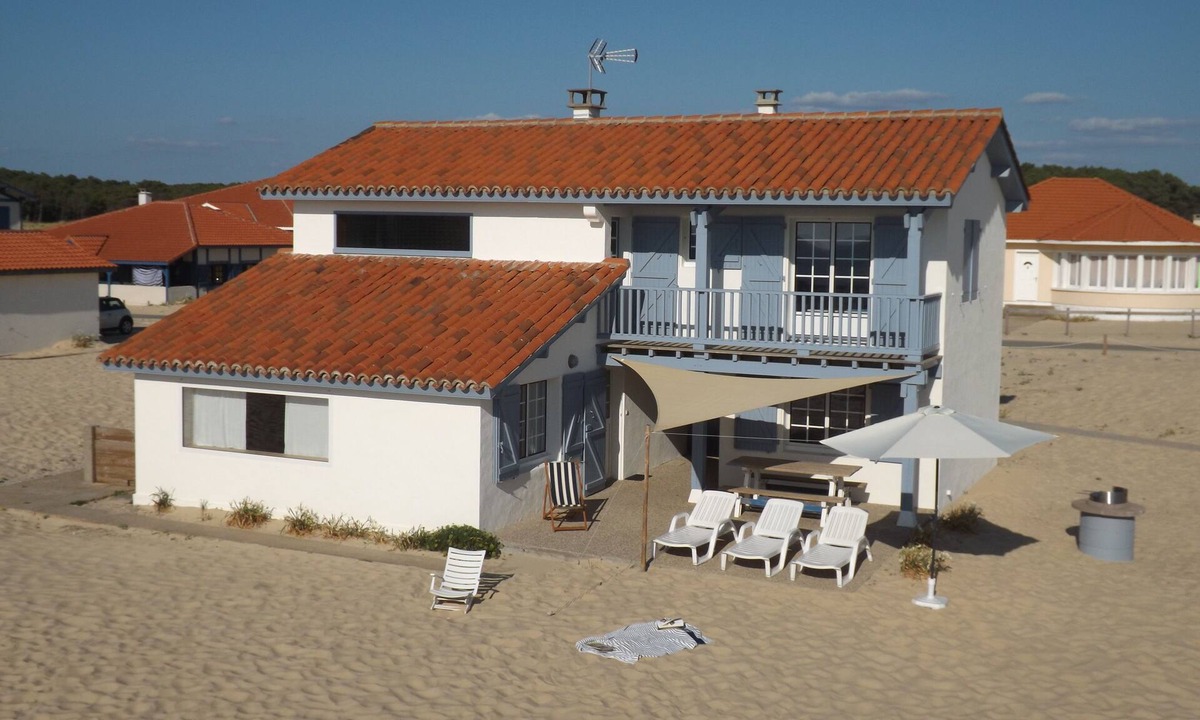 Saint-Girons Plage Villa | Villa on the dunes, between forest and ocean. Sport, nature and change of scenery.