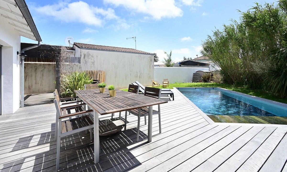 Sainte-Marie-de-Re Villa | Villa Sainte-Marie-de-Ré, 6 rooms, 9 people