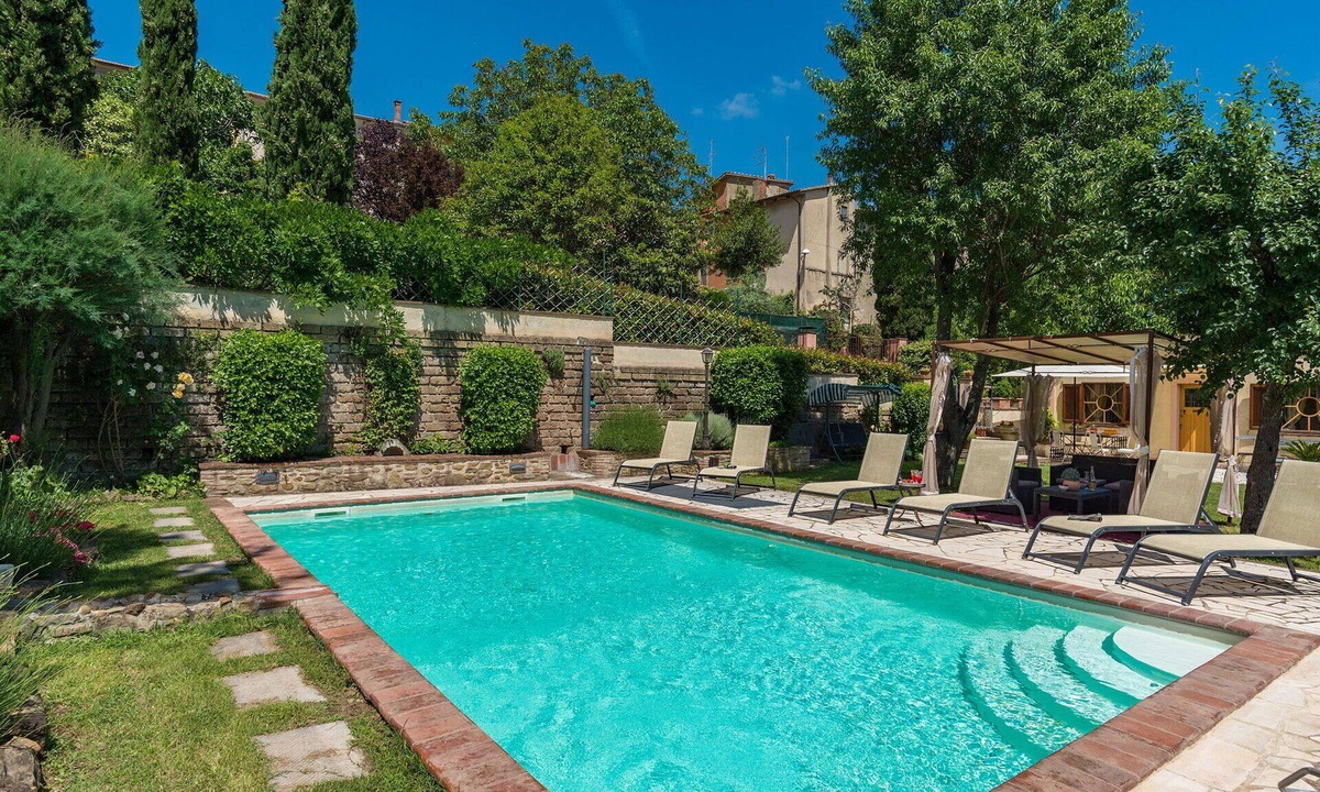 Pieve al Bagnoro Villa | Wonderful private villa with WIFI, private pool, A/C, TV, veranda and pets allowed, close to Are.