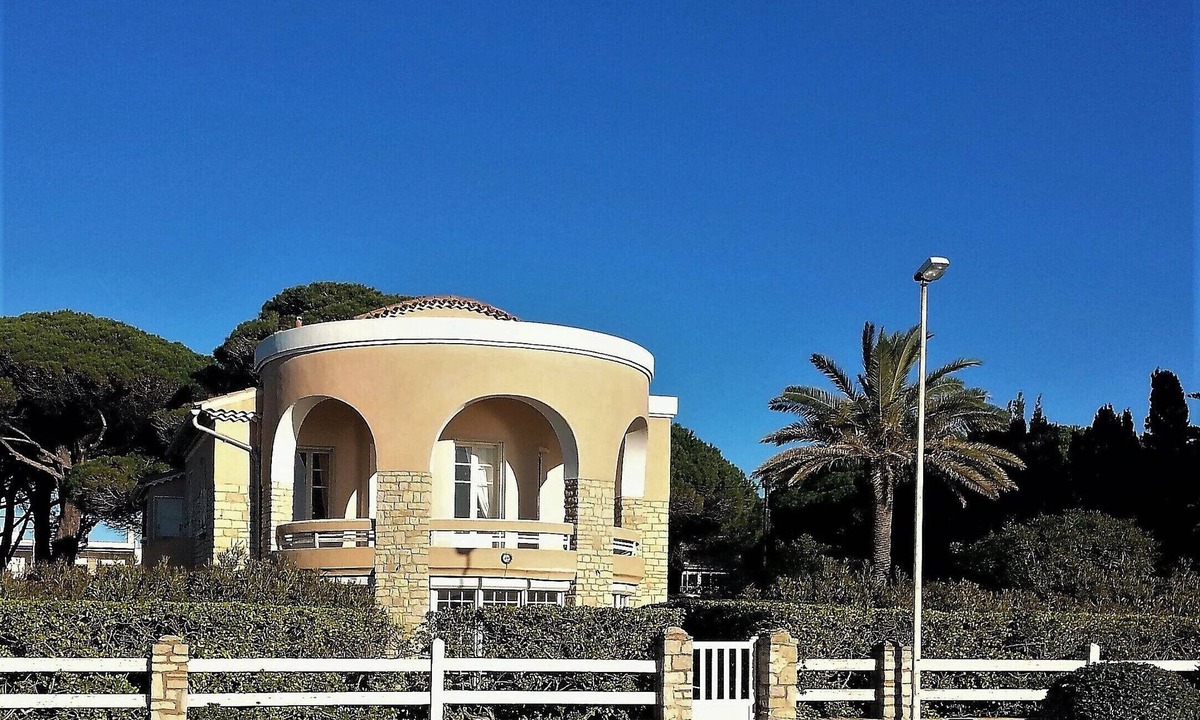 Saint-Cyr-sur-Mer Villa | Your holidays by the Mediterranean in a pleasant family villa