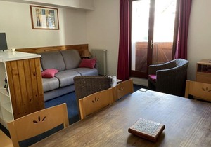150m from ski slopes, 1st floor, view resort, fitness, swimming pool, sauna, balcony, tv, ski locker