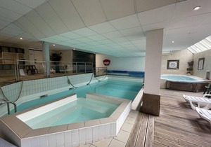 150m from ski slopes, 3rd floor, view ski slopes, fitness, swimming pool, sauna, tv, ski locker