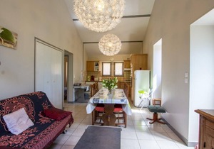 2-bed house near Sarlat, terrace and nature, perfect for families