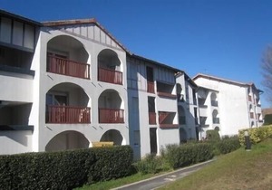 250m from the beaches with pool, F3 with terrace and balcony st jean de luz