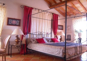 260 M2 Stone House Between Aix-en-provence AND Luberon, Natural Pool