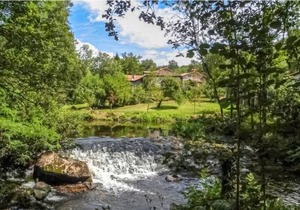 3 bedroom accommodation in Roussines