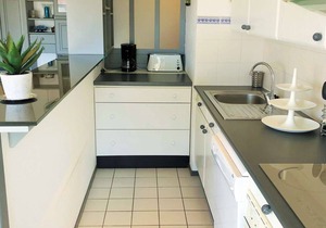 3 rooms comfort with private parking center