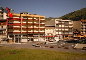 30m from ski slopes, 1st floor, view ski slopes, balcony, tv, 26m², Gourette