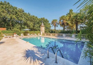 4 bedroom accommodation in Saint-Vivien-de-Medoc