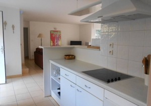 4-bedroom air-conditioned villa with private heated pool on the golf course