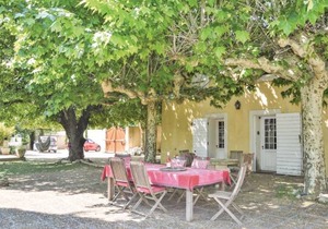 5 bedroom accommodation in Meyreuil