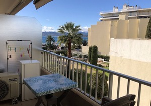 A/C Studio for 2/3 - Near Beach and Shops - Free WiFi