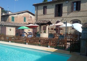 Apartment 10 min from the center overlooking the beautiful Tuscan countryside