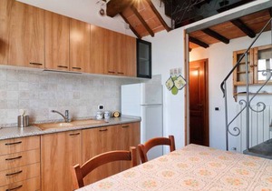 Apartment 10 min from the center overlooking the beautiful Tuscan countryside