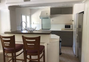 Apartment 3p ground floor 75 m2 large terrace 200m sea 2 parkings