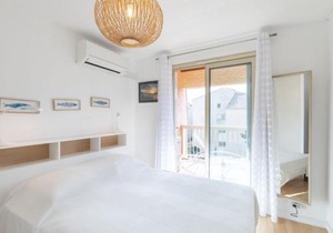 Apartment Domaine du Préconil-4 by Interhome