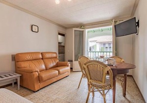 Apartment Le Soleil Camarguais-2 by Interhome