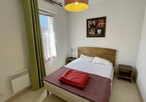 Apartment in a residence with swimming pool on Lac d'Aureilhan - 6 pers