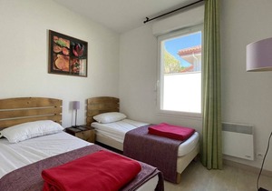 Apartment in a residence with swimming pool on Lac d'Aureilhan - 6 pers