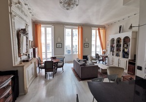 Apartment in the heart of Bordeaux